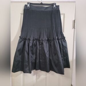 Ladies dressy pleated skirt Sz 6